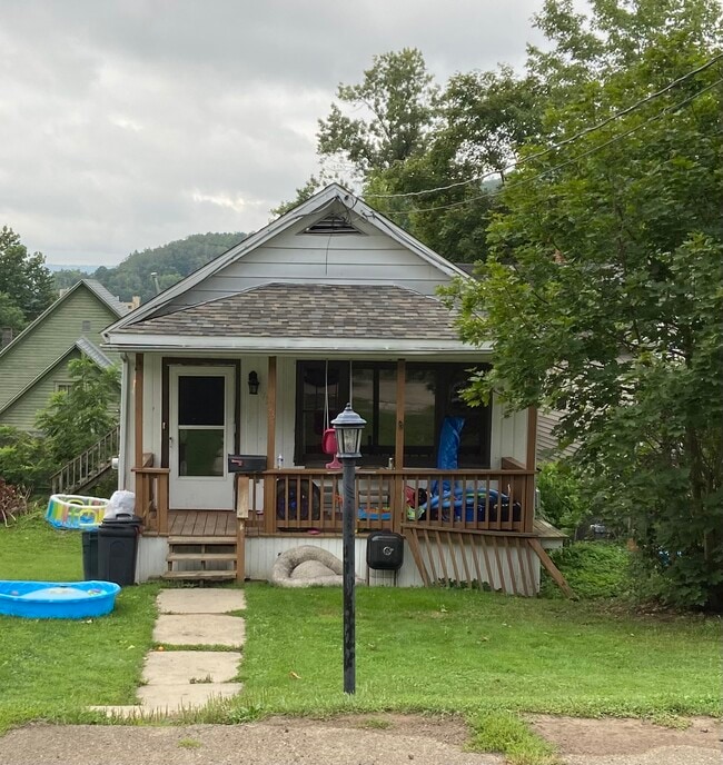 73 Summer St Rentals in Bradford, PA