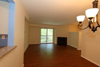 13619 Orchard Dr, Unit 13619 Orchard Dr Clifton in Clifton, VA - Building Photo - Building Photo