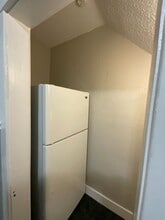 326 11th St in Elyria, OH - Building Photo - Building Photo