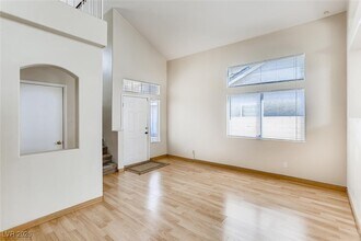 5419 Cypress Creek St in North Las Vegas, NV - Building Photo - Building Photo