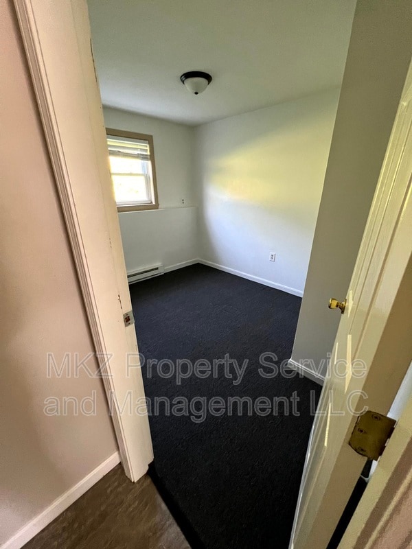 51 Glenwood Dr in Bangor, ME - Foto de edificio - Building Photo