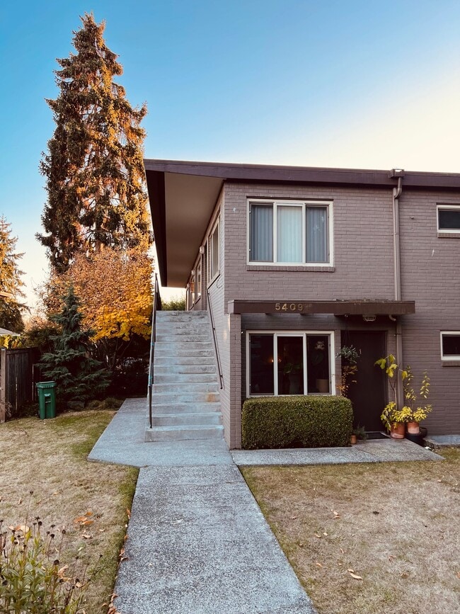 5409 NE 65th St, Unit 1