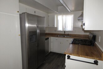 72439 Sun Valley Dr in Twentynine Palms, CA - Building Photo - Building Photo