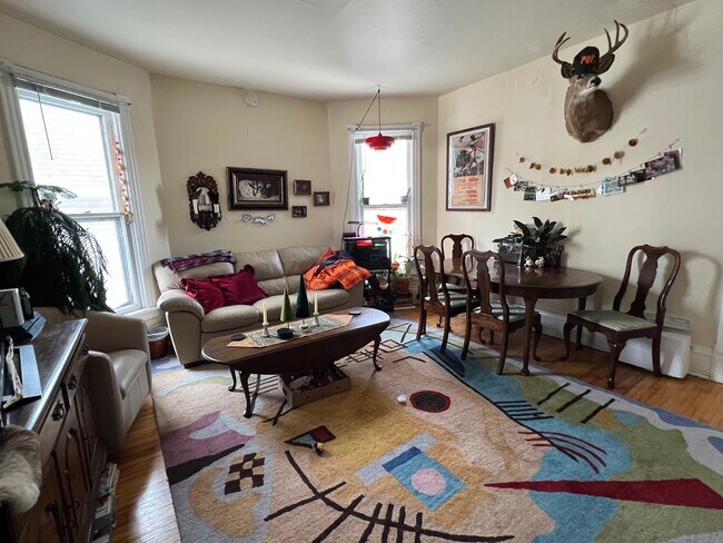 1111 E Johnson St, Unit 1111-4 in Madison, WI - Building Photo - Building Photo