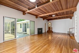 921 24th St in Santa Monica, CA - Building Photo - Building Photo