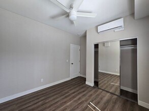 5474 Dorothy Dr in San Diego, CA - Foto de edificio - Building Photo