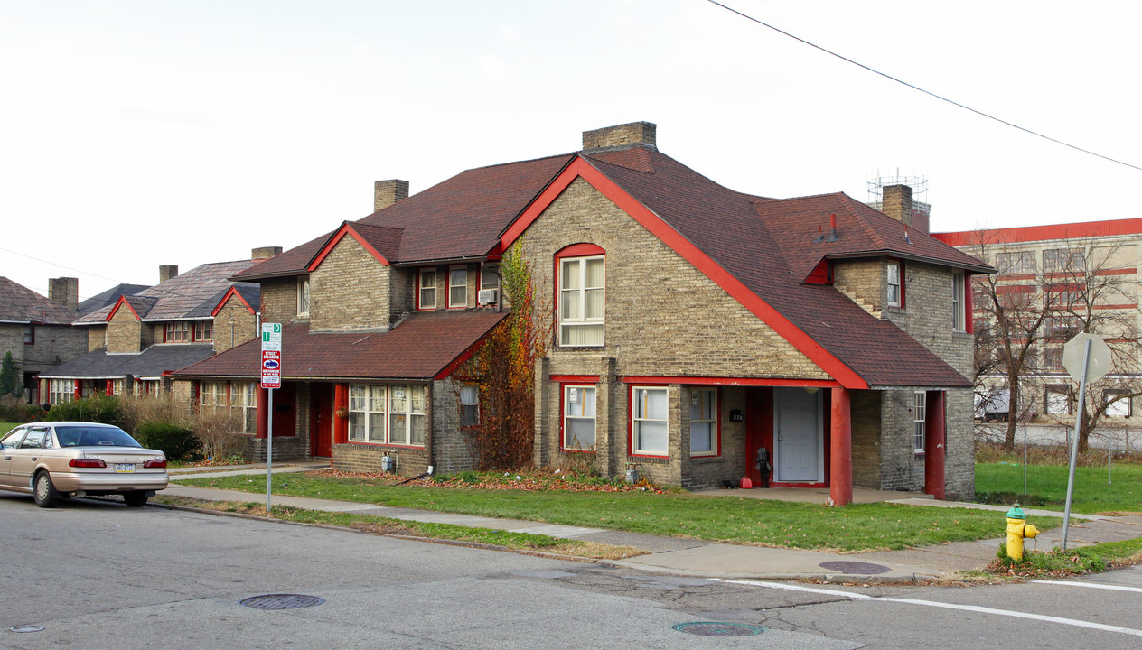 425-447 Rosedale St in Pittsburgh, PA - Foto de edificio