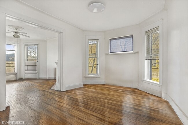 3748 N Sheffield Ave in Chicago, IL - Building Photo - Building Photo