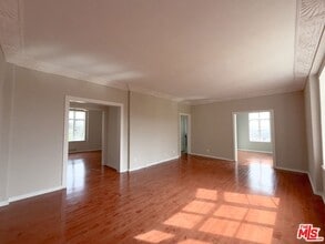 1314 Hayworth Ave, Unit 302 in West Hollywood, CA - Building Photo - Building Photo