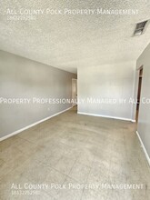 1509 Moonlite Dr in Lakeland, FL - Foto de edificio - Building Photo