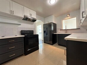 3809 Wentworth St in Houston, TX - Building Photo - Building Photo