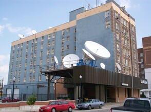 New Tremont Apartments in Quincy, IL - Building Photo - Building Photo