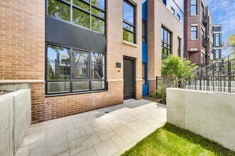 1744 N Western Ave in Chicago, IL - Building Photo - Building Photo