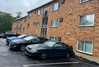 1751 Gilsey Ave in Cincinnati, OH - Building Photo - Building Photo