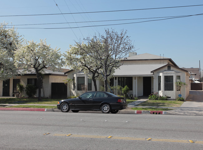 16451-16455 Woodruff Ave in Bellflower, CA - Building Photo - Building Photo