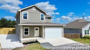 2137 Fuller Dr in Canyon Lake, TX - Building Photo