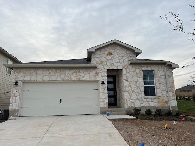 114 Victoria Peak Lp in Dripping Springs, TX - Building Photo