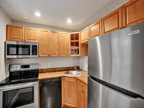 5495 NE 25th Ave, Unit 304 in Fort Lauderdale, FL - Building Photo - Building Photo