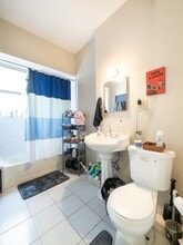 489 Boylston St, Unit 2 in Brookline, MA - Building Photo - Building Photo
