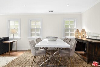 639 Westbourne Dr in West Hollywood, CA - Foto de edificio - Building Photo