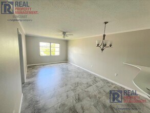 4109 Lake Bayshore Dr in Bradenton, FL - Building Photo - Building Photo