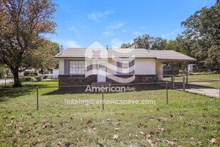 800 W 51st St in North Little Rock, AR - Building Photo