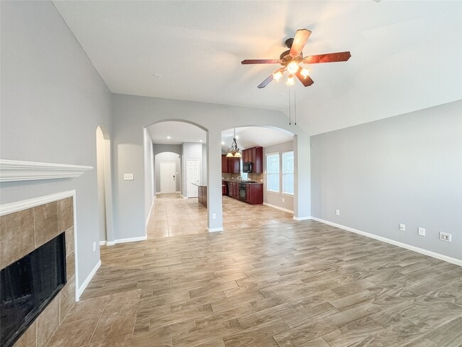 19214 Garrett Knolls Ln