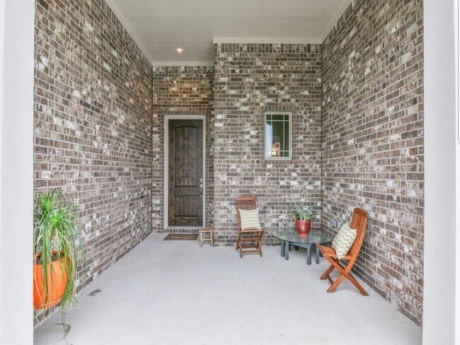 property at 13326 Lake Chesdin Rd