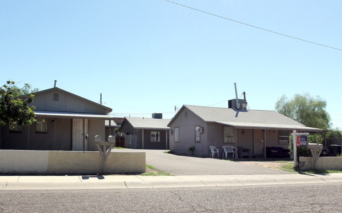 8825 N 1st St in Phoenix, AZ - Building Photo