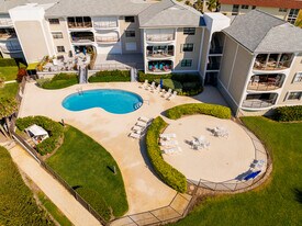 5300 Jimmy Buffett Mem Hwy in Indian River Shores, FL - Building Photo