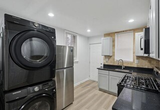 2828 Winton St in Philadelphia, PA - Building Photo - Building Photo