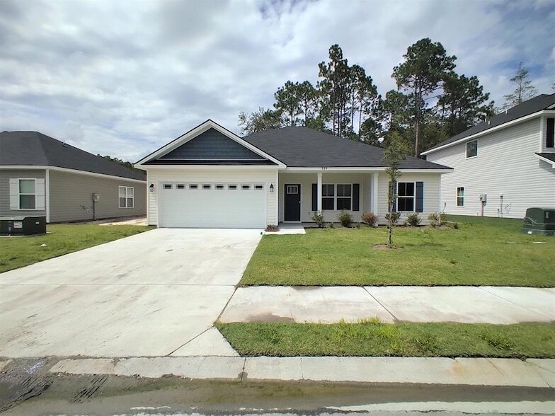 584 Grayson Ave, Unit #192 in Hinesville, GA - Building Photo