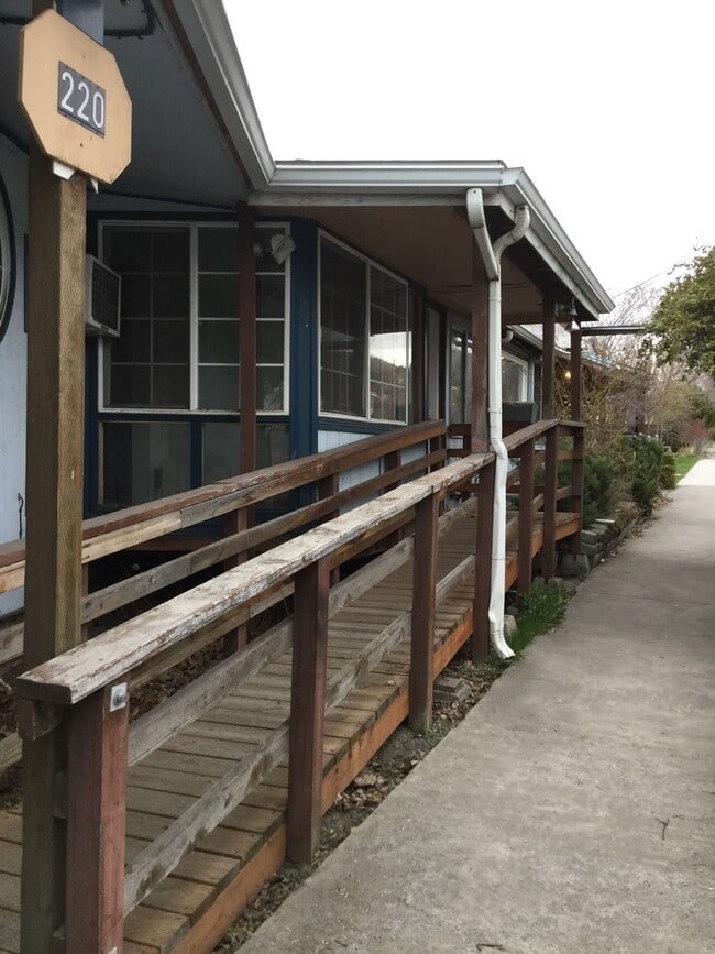 property at 201-203 Crater Lake Pkwy