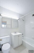 250 E 87th St in New York, NY - Building Photo - Building Photo