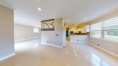 113 Canterbury Pl in Royal Palm Beach, FL - Building Photo - Building Photo