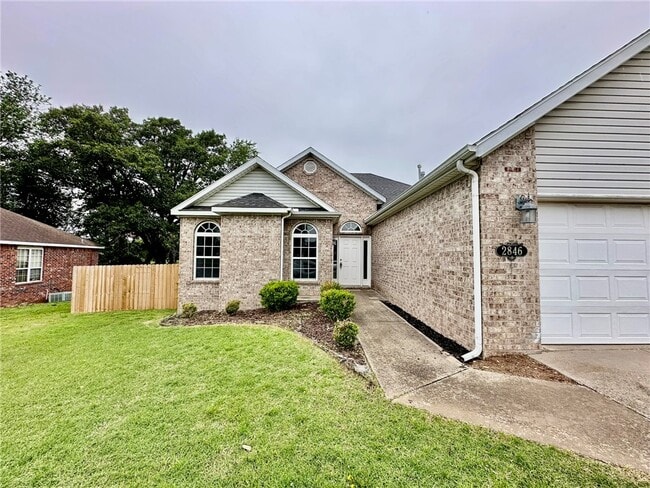 2846 Eaglecrest Cir in Springdale, AR - Building Photo - Building Photo