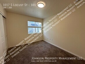 1017 S Locust St in Nampa, ID - Building Photo - Building Photo
