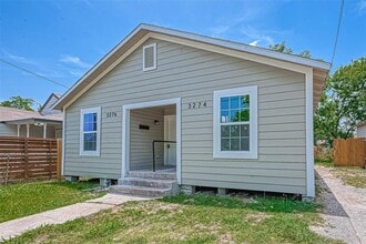 3270 Reeves St in Houston, TX - Building Photo - Building Photo