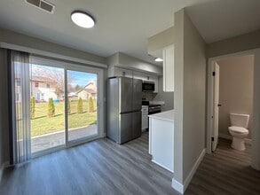 5015 Birchwood Ln in South Bend, IN - Building Photo - Building Photo