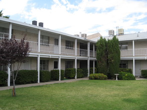 Edgemere Apartments in El Paso, TX - Building Photo - Building Photo