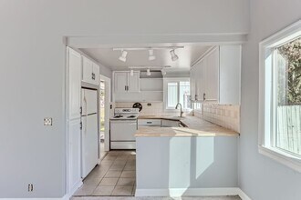 1726 NE 146th St in Shoreline, WA - Building Photo - Building Photo