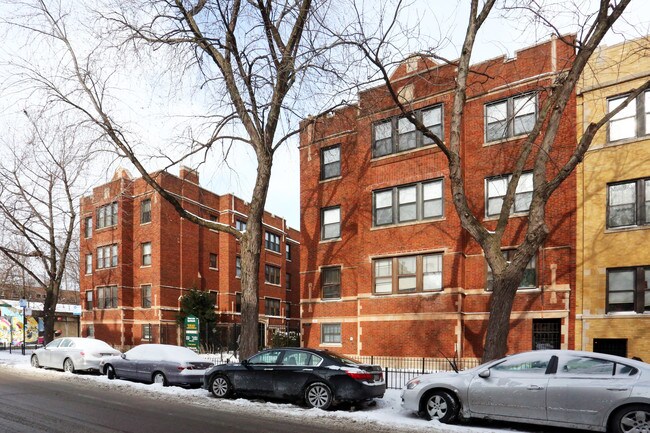 1364 W Estes Ave in Chicago, IL - Building Photo - Building Photo