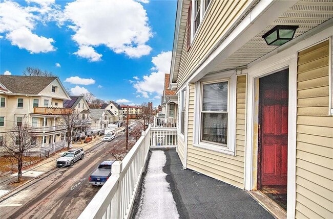 80 Ontario St in Providence, RI - Foto de edificio - Building Photo