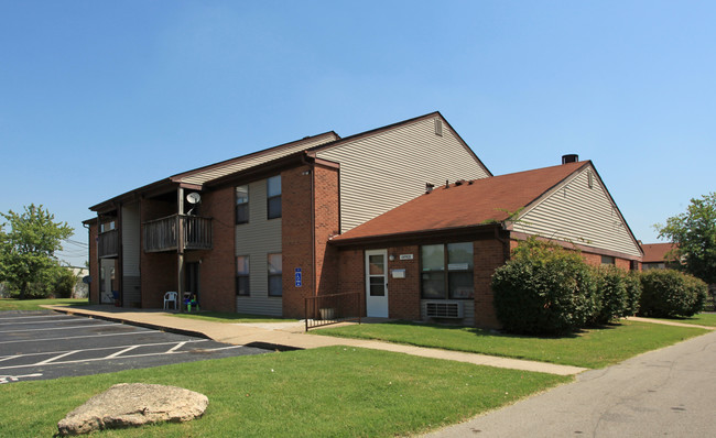 Cedar Grove Apartments in Shepherdsville, KY - Building Photo - Building Photo