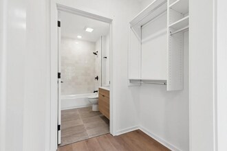 245 N 12th St in Philadelphia, PA - Building Photo - Building Photo