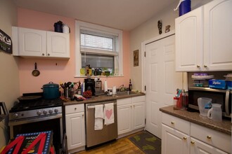 2131 W Giddings St in Chicago, IL - Building Photo - Building Photo