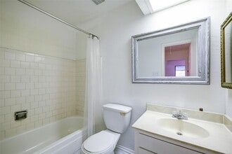 15251 Buckle Ln in Houston, TX - Building Photo - Building Photo