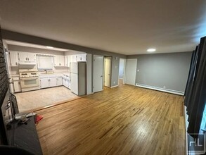 156-17 Cryders Ln in Queens, NY - Building Photo - Building Photo