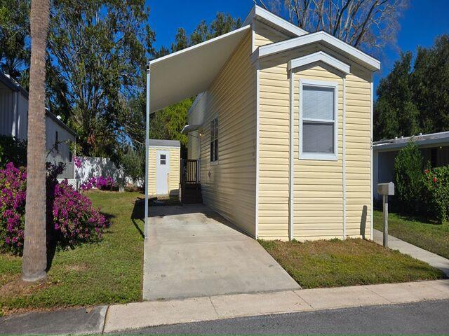 601 Starkey Rd in Largo, FL - Building Photo