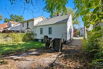 7630 E Edsel Ford Fwy in Detroit, MI - Building Photo - Building Photo